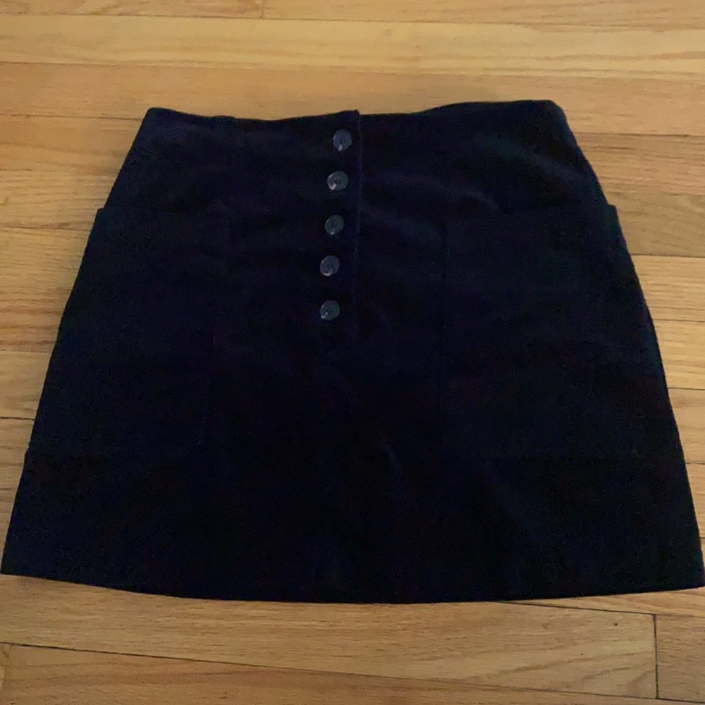 Forever 21 black corduroy skirt🖤